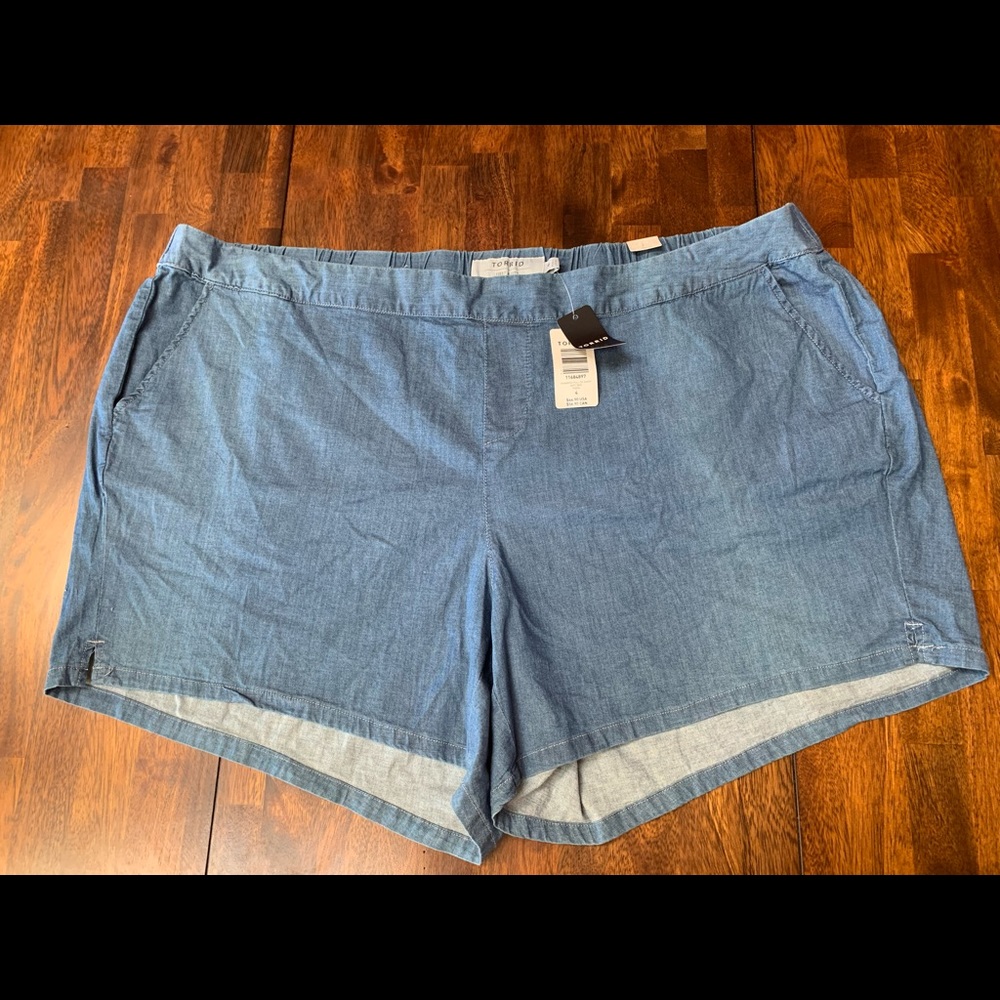 Torrid Chambray Pull-on Shorts NWT